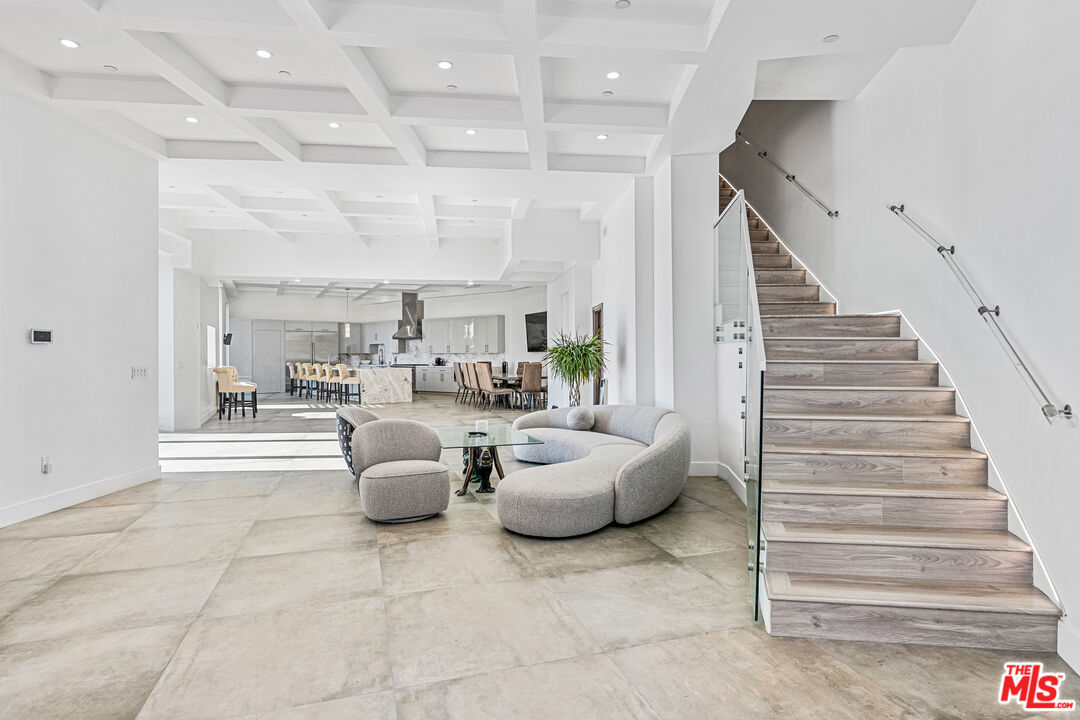 MLS #25627423 image #17