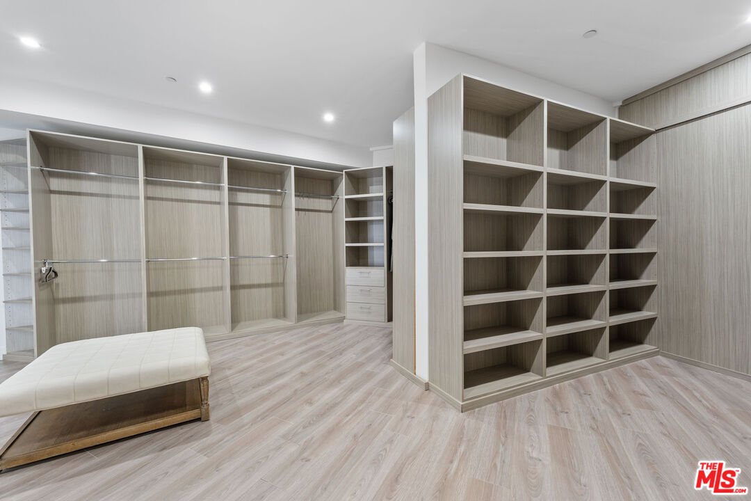 MLS #25627423 image #21