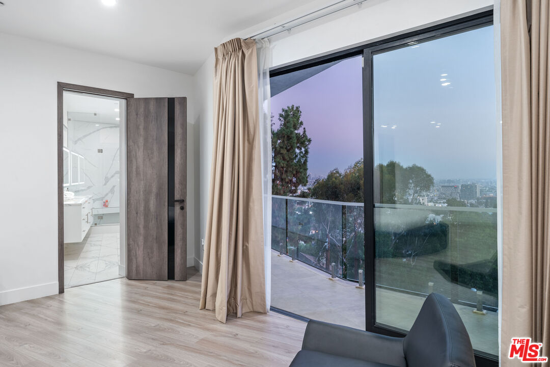 MLS #25627423 image #24