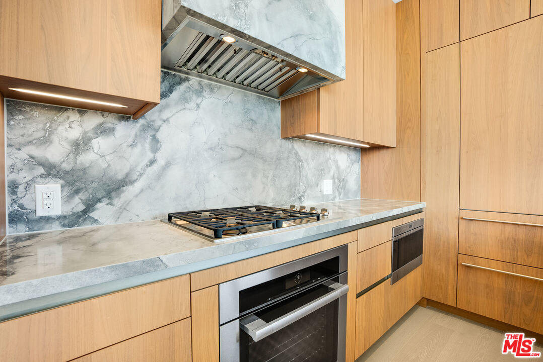 MLS #25627435 image #15