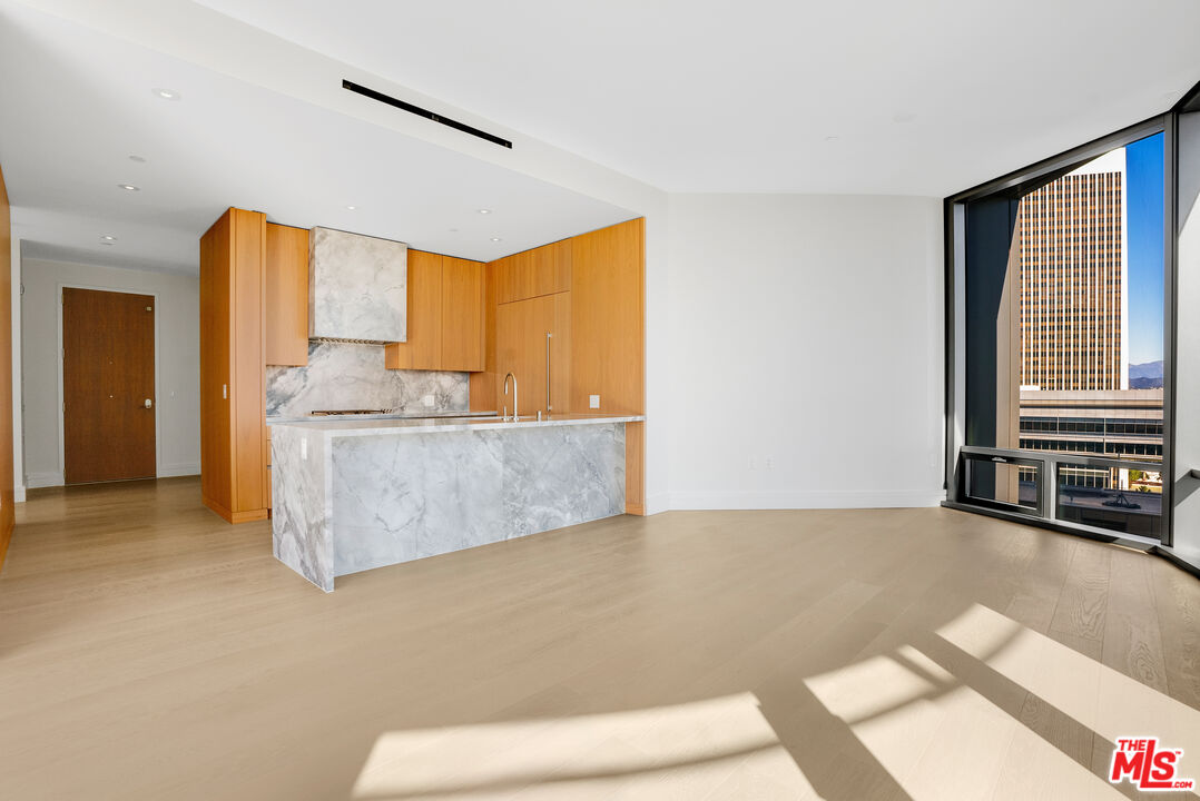 MLS #25627435 image #3