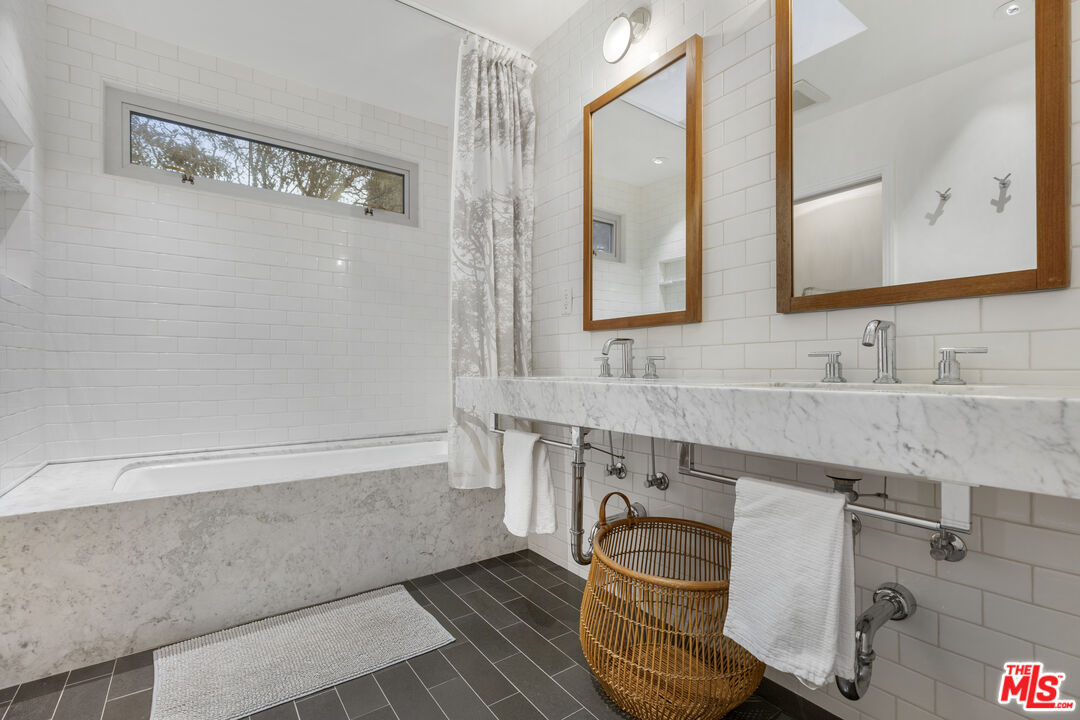 MLS #25627459 image #19