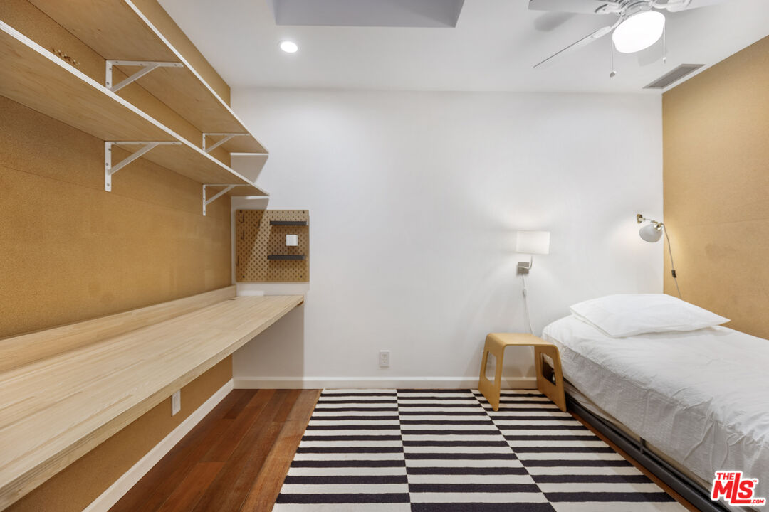 MLS #25627459 image #23