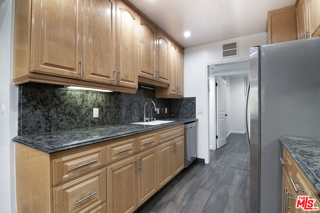 MLS #25627483 image #16