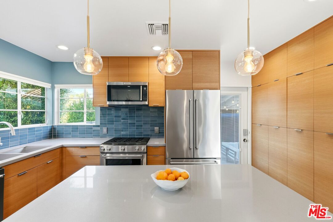 MLS #25627493 image #9