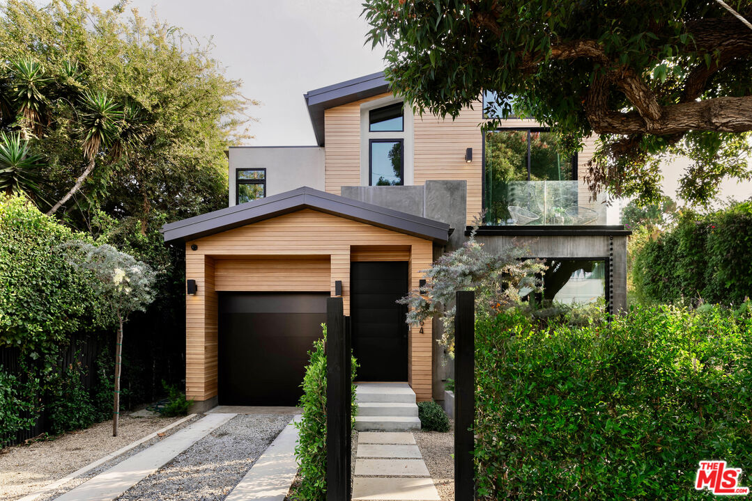 MLS #25627513 image #0