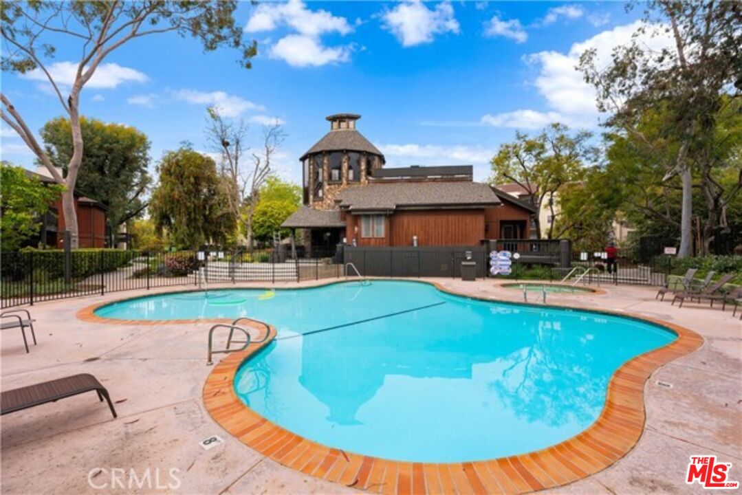 MLS #25627623 image #33