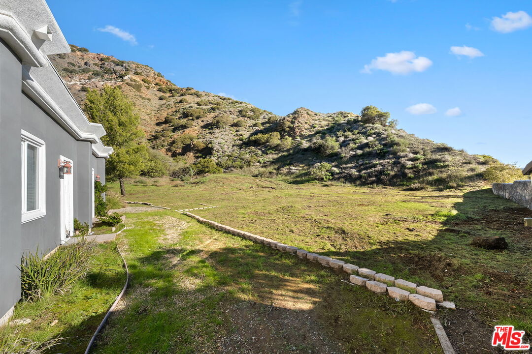 MLS #25627649 image #14