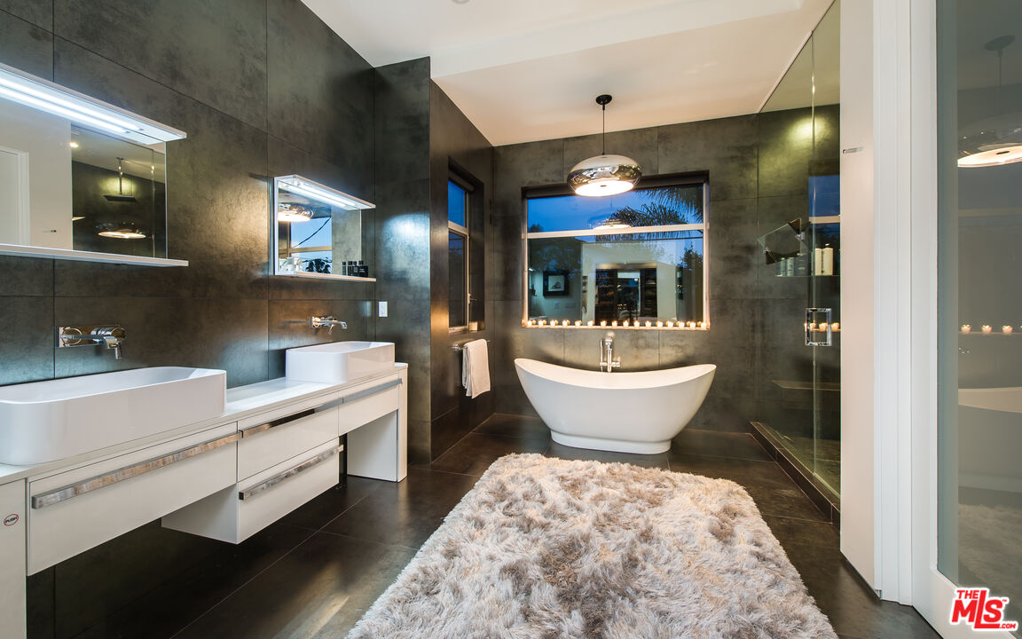 MLS #25627675 image #18