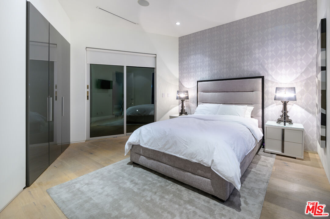 MLS #25627675 image #24