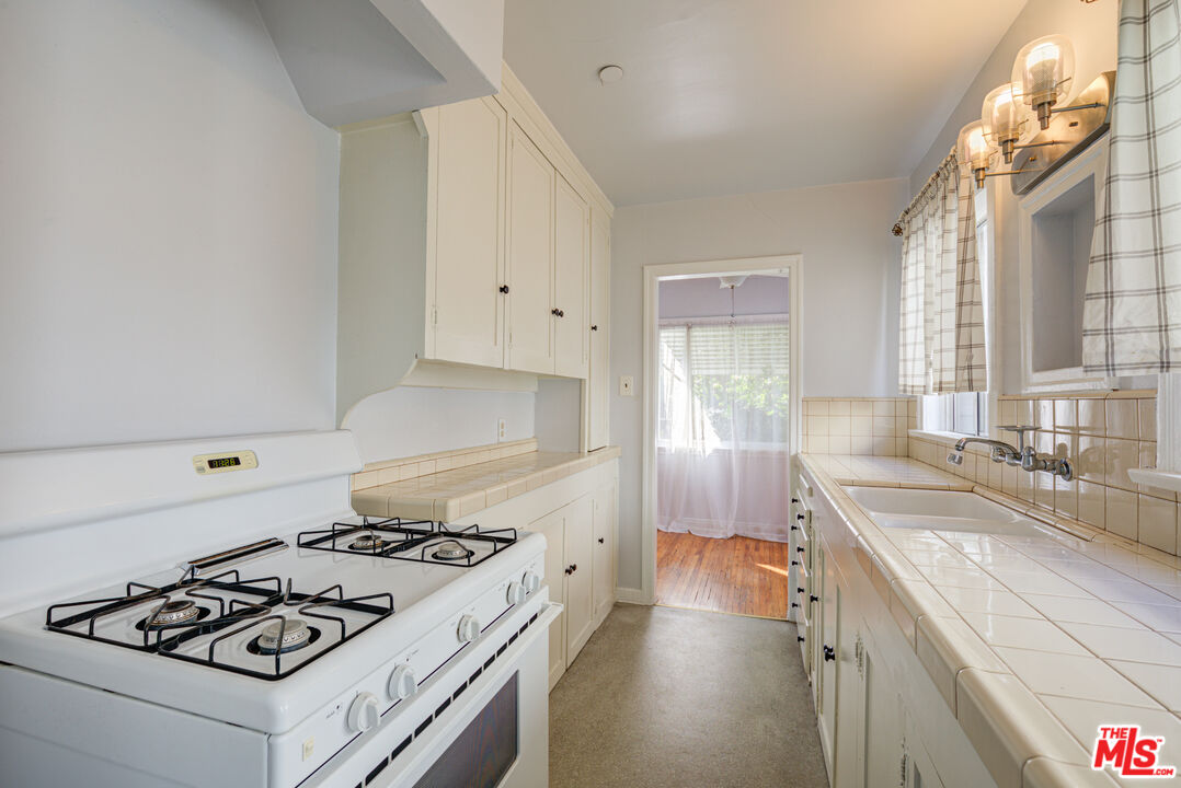 MLS #25627693 image #12