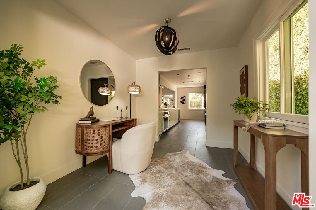 MLS #25627703 image #17