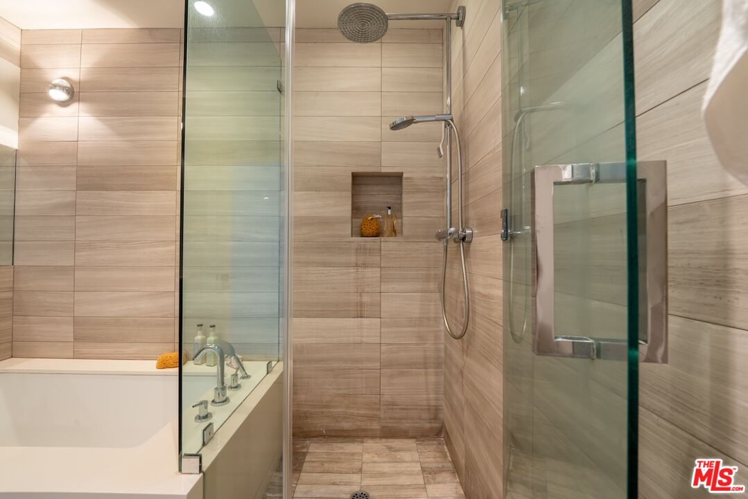 MLS #25627703 image #21