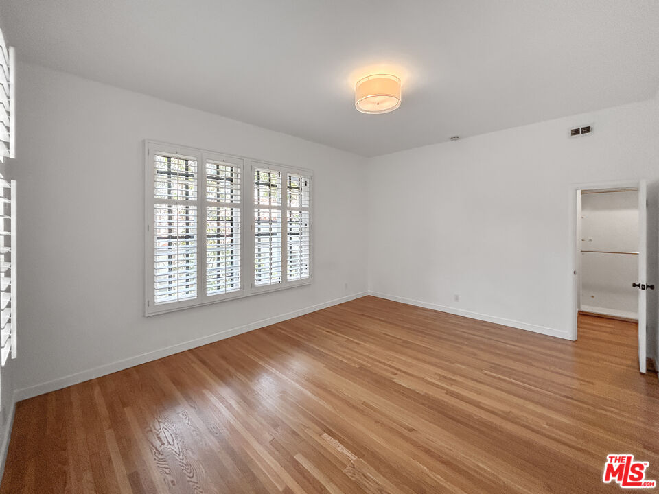 MLS #25627709 image #16