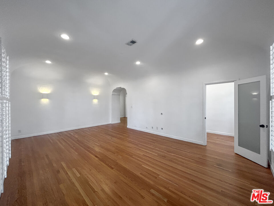 MLS #25627709 image #20