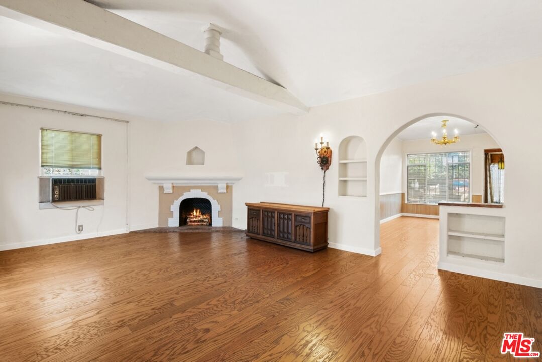 MLS #25627737 image #2