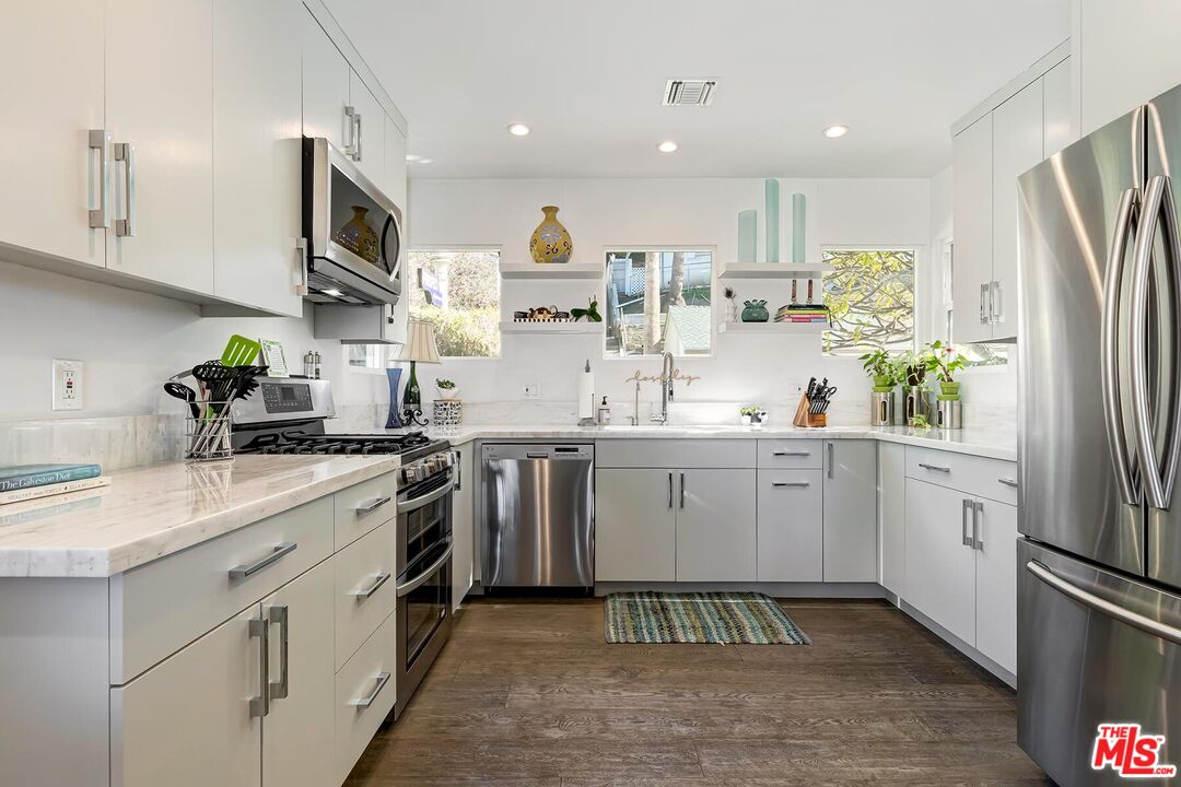 MLS #25627753 image #2