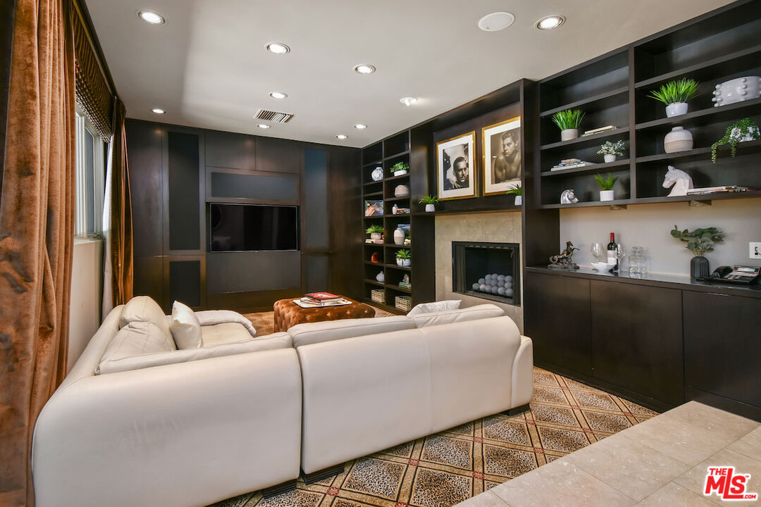 MLS #25627825 image #11