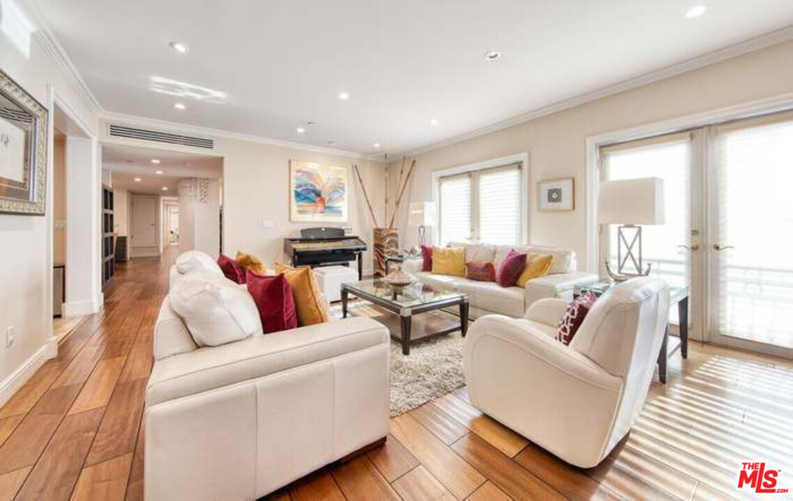 MLS #25627865 image #10