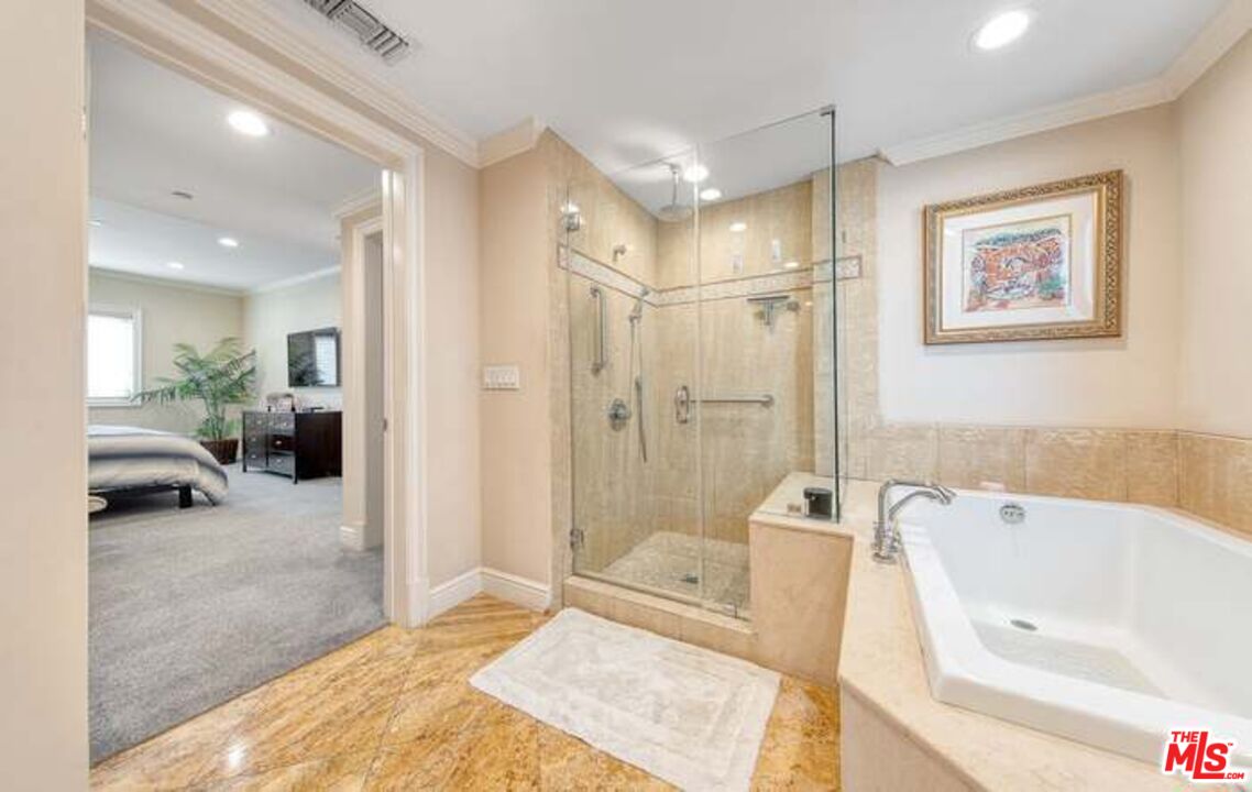 MLS #25627865 image #21