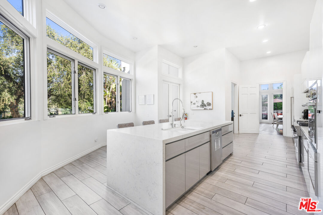 MLS #25627917 image #18