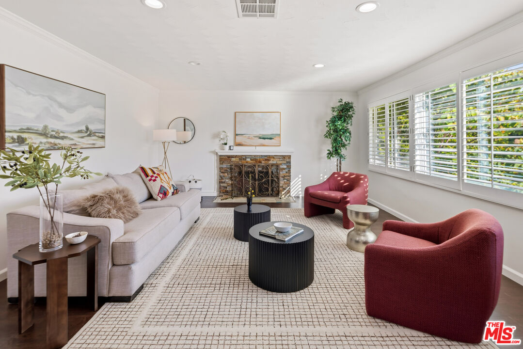 MLS #25627951 image #2