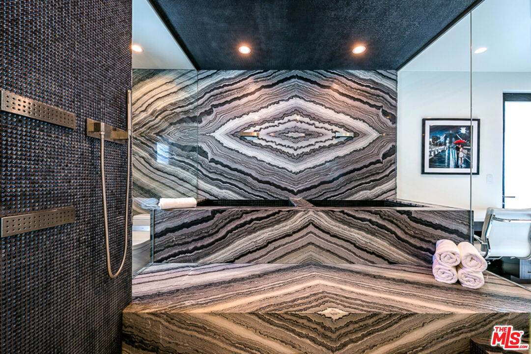 MLS #25628155 image #14