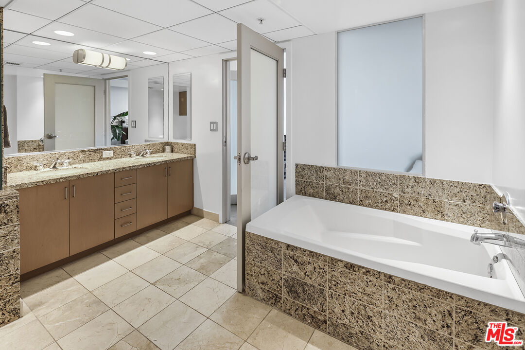 MLS #25628241 image #24