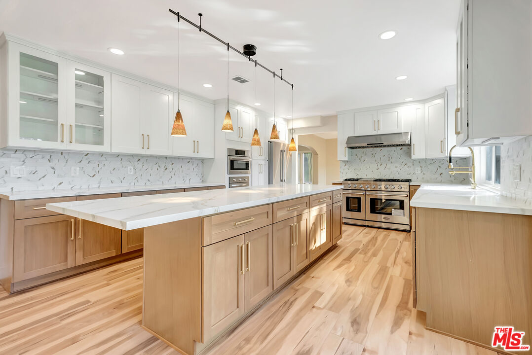 MLS #25628417 image #16