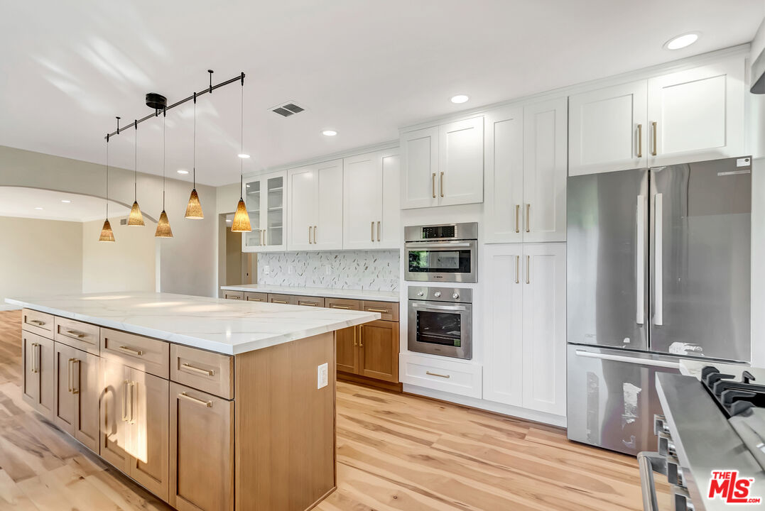 MLS #25628417 image #17