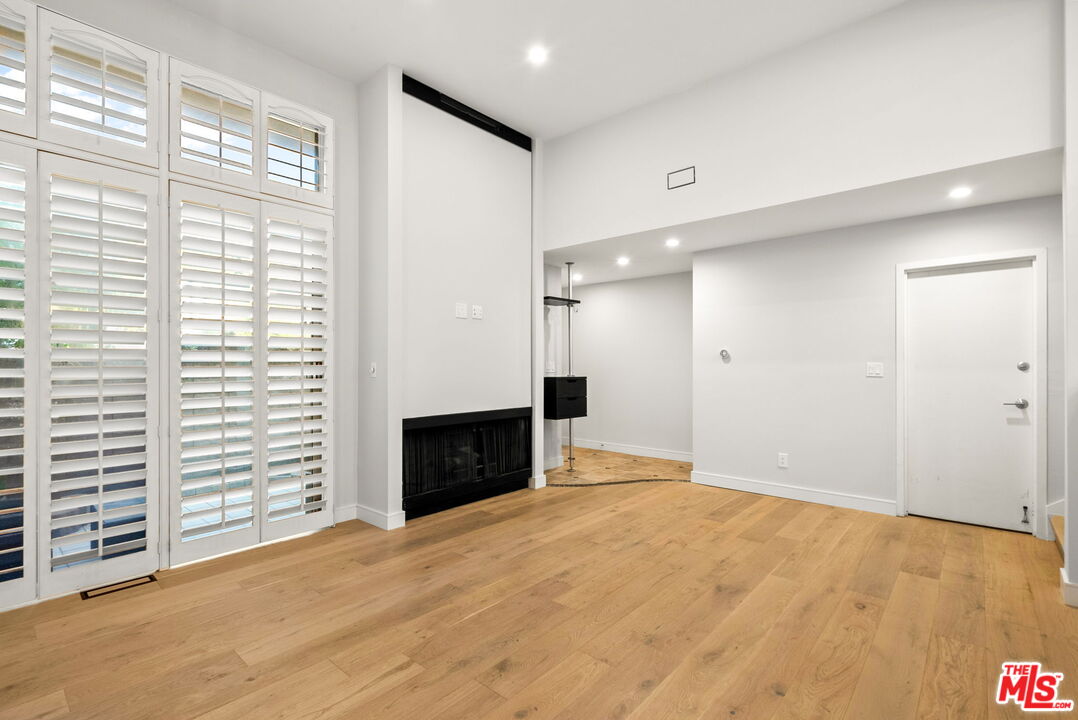 MLS #25628939 image #0