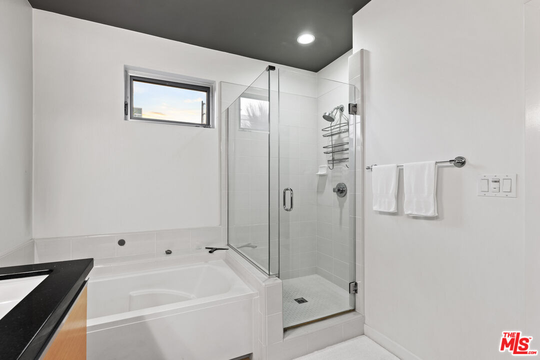 MLS #25629161 image #24