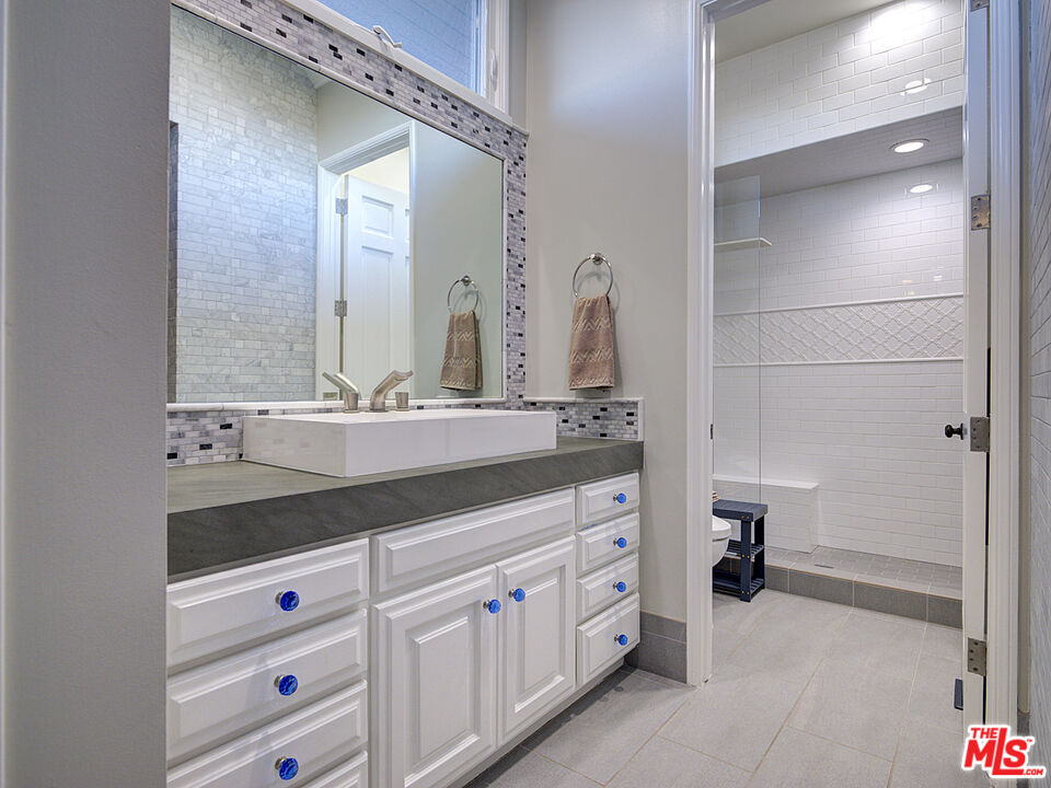 MLS #25629215 image #15