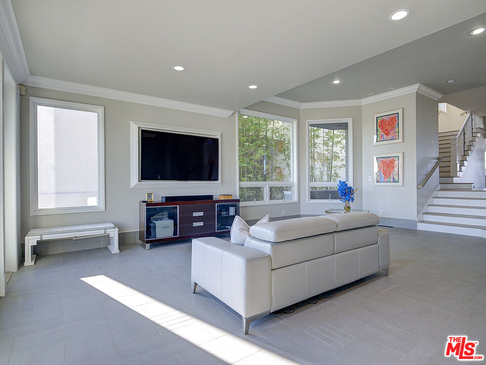 MLS #25629215 image #24