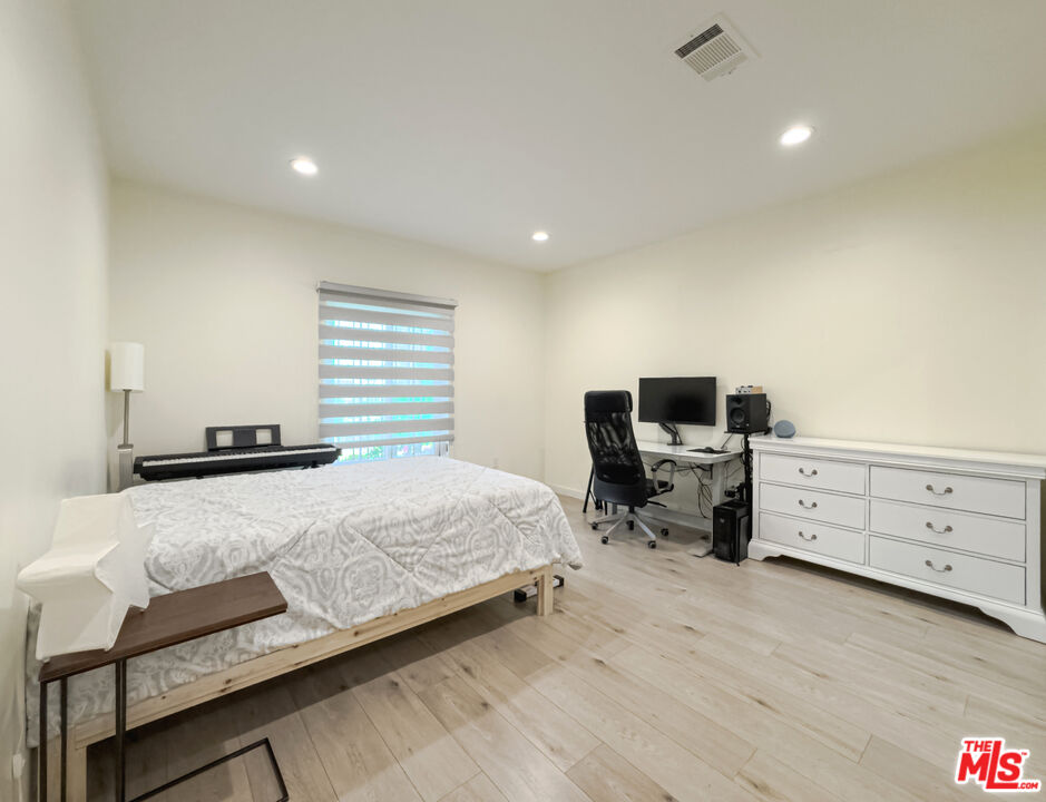 MLS #25629235 image #15