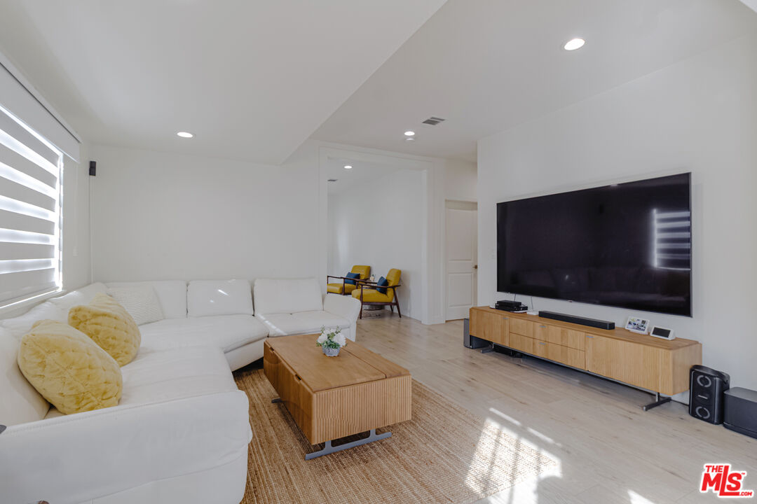 MLS #25629235 image #1