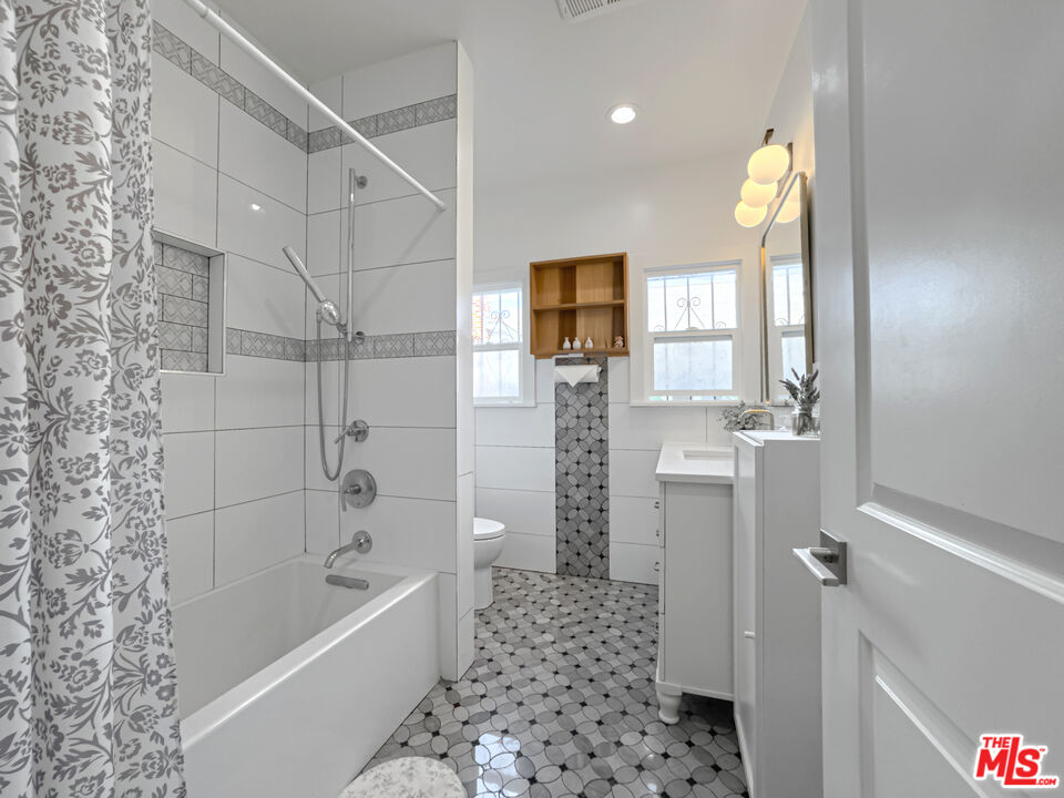 MLS #25629235 image #19