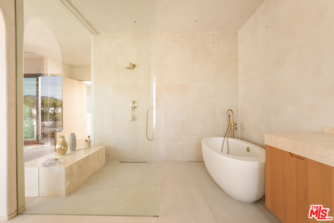 MLS #25629335 image #13