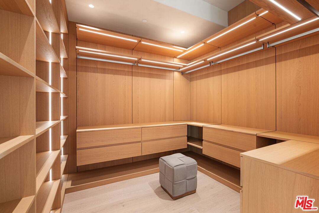 MLS #25629335 image #14