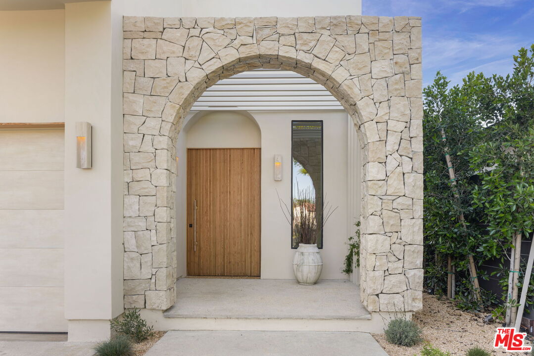 MLS #25629335 image #2