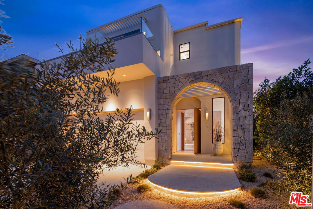 MLS #25629335 image #0