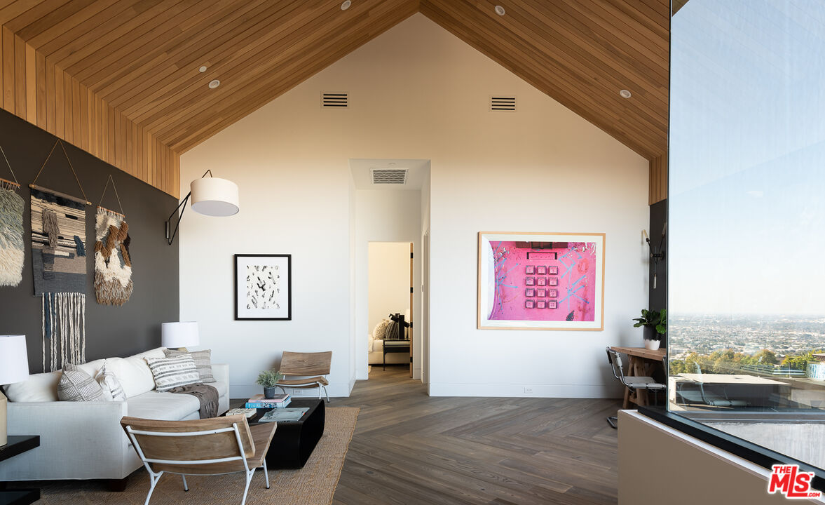 MLS #25629377 image #4