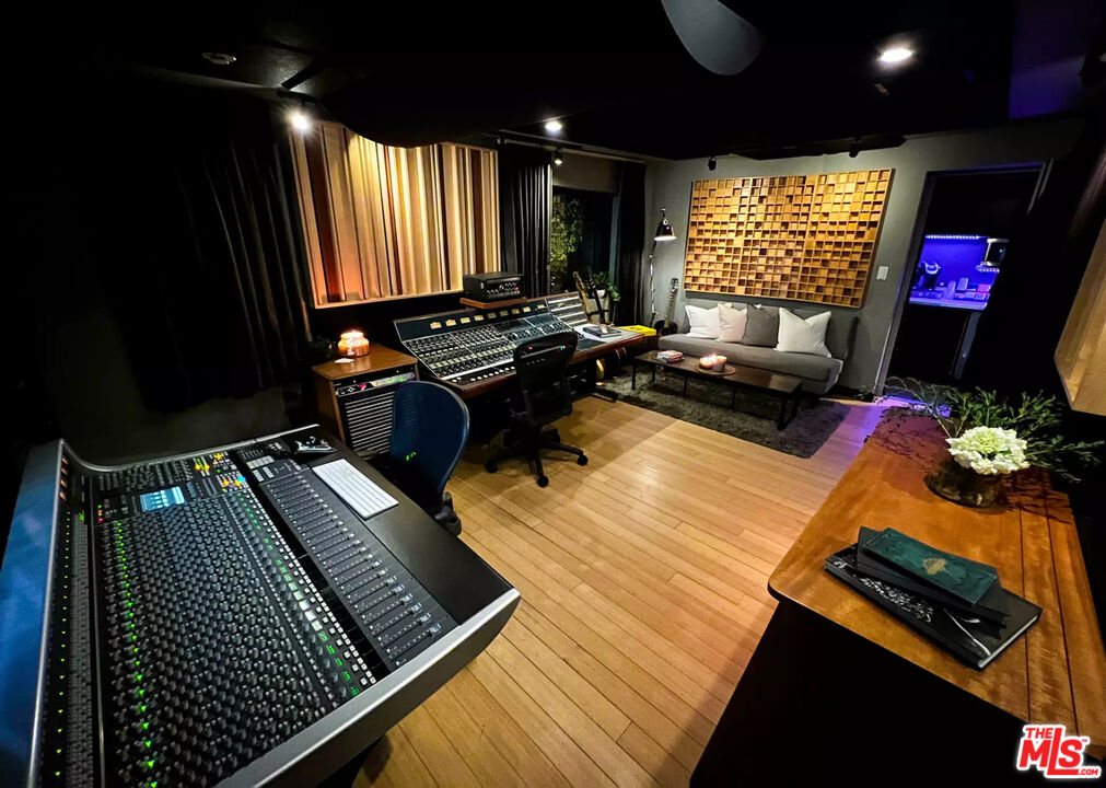 MLS #25629515 image #13