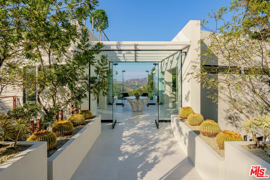 MLS #25629573 image #1