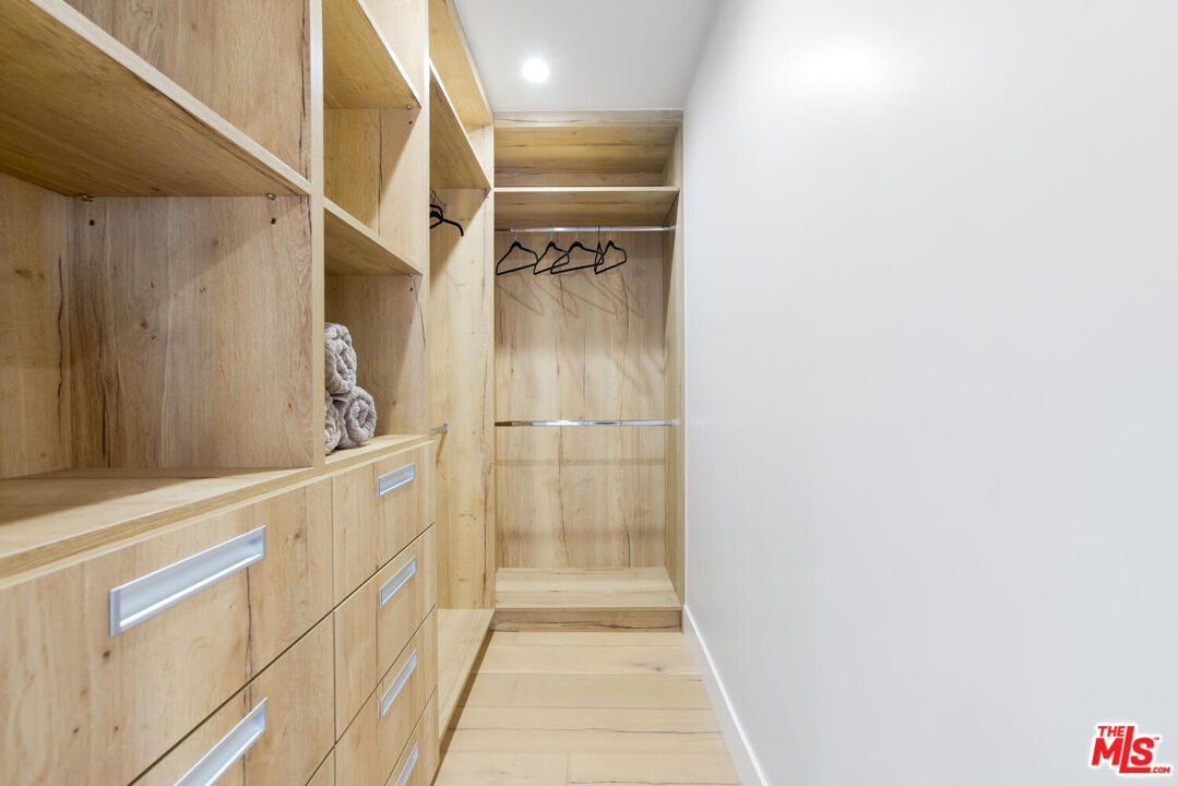 MLS #25629613 image #20