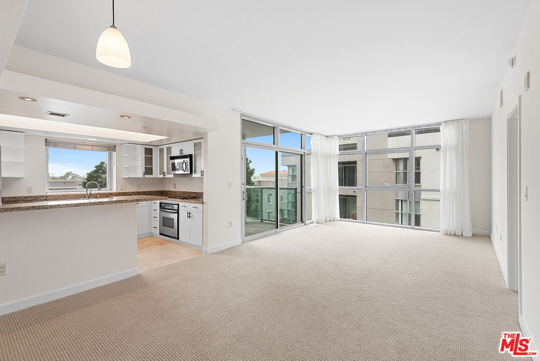 MLS #25629619 image #0