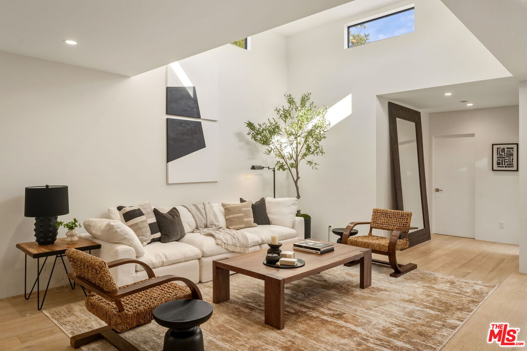 MLS #25629941 image #10