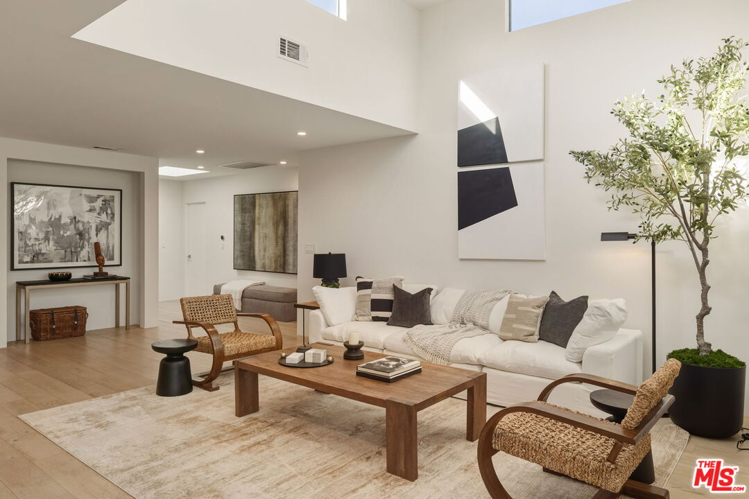 MLS #25629941 image #11