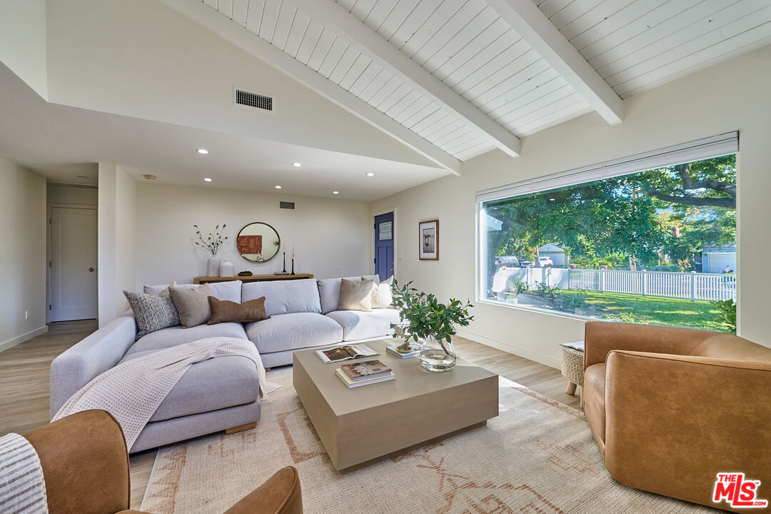 MLS #25629991 image #0