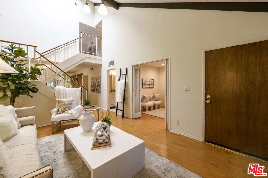 MLS #25630021 image #2